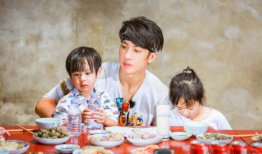 全家吃瓜真假千金爆料,全家吃瓜，揭秘豪门背后的惊天秘密